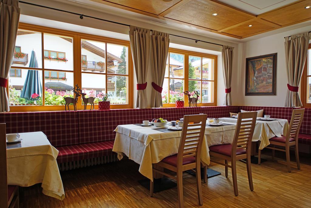 Garni Tofana Hotel Corvara In Badia Exterior foto