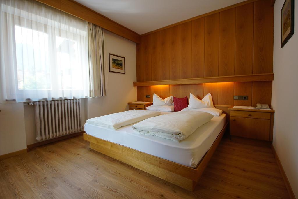 Garni Tofana Hotel Corvara In Badia Exterior foto